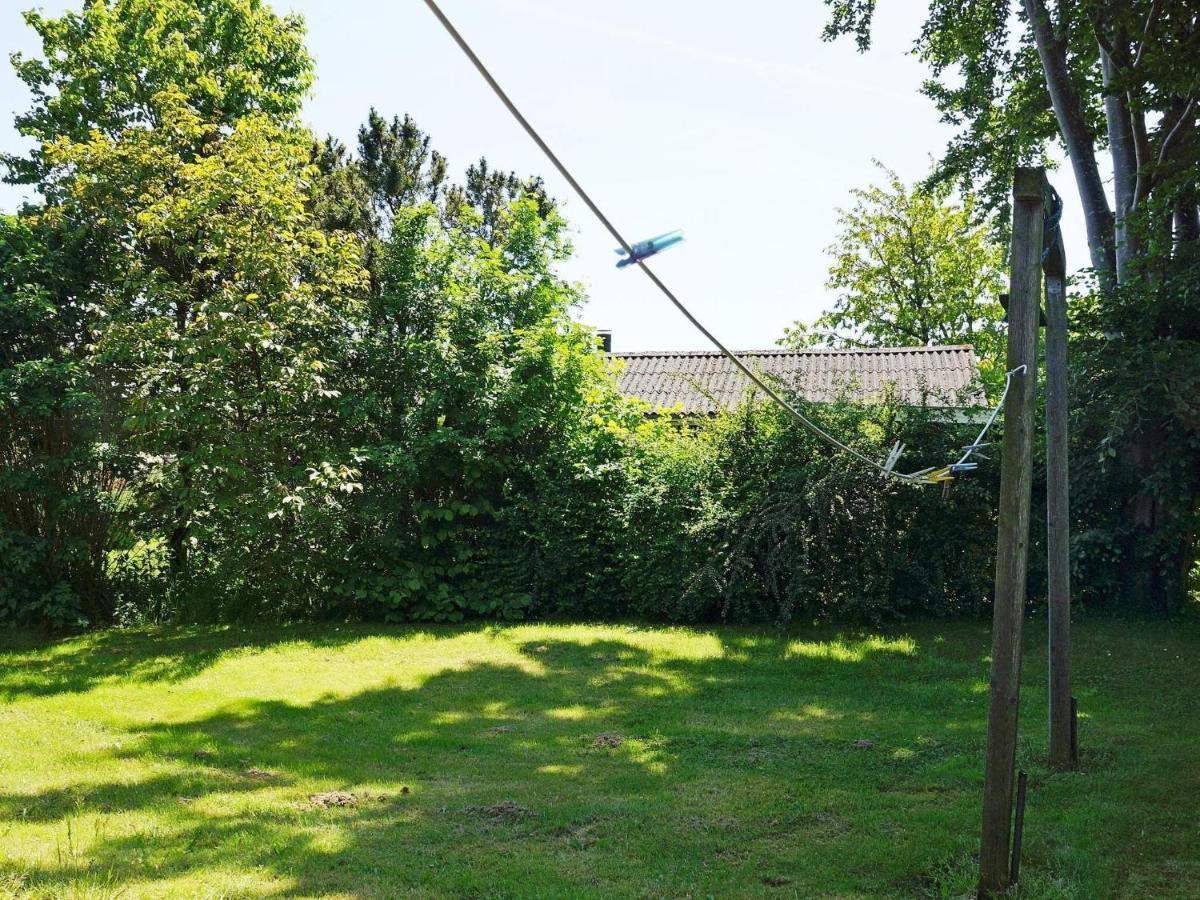 8 Person Holiday Home In Hesselager Buitenkant foto
