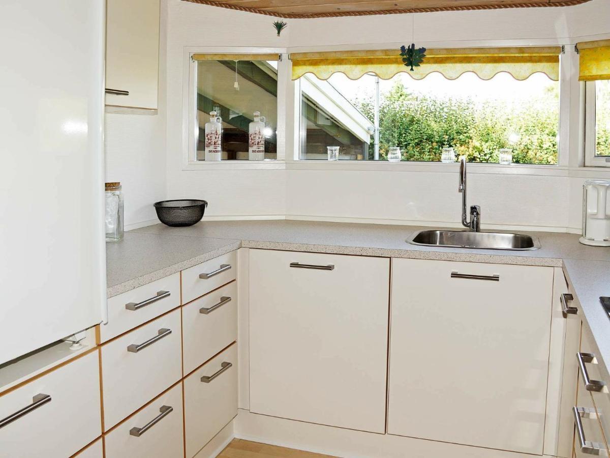 8 Person Holiday Home In Hesselager Buitenkant foto