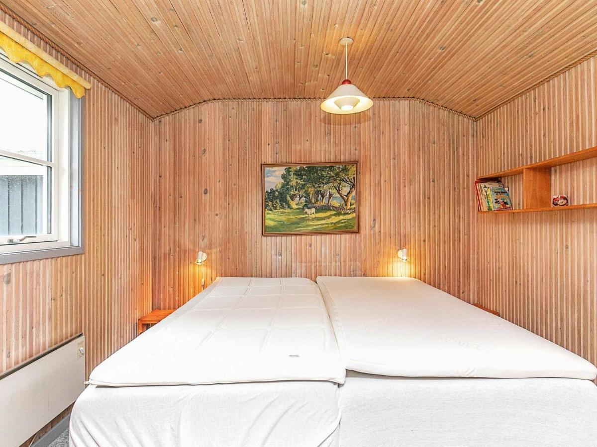 8 Person Holiday Home In Hesselager Buitenkant foto